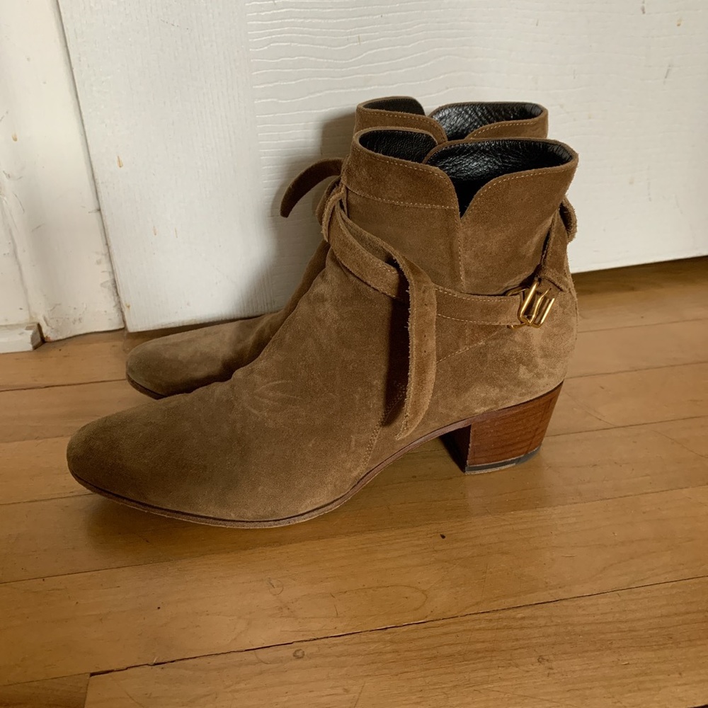 Tan suede saint Laurent boots